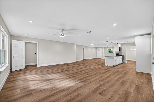 5427 Bliss Street, Houston, TX 77017