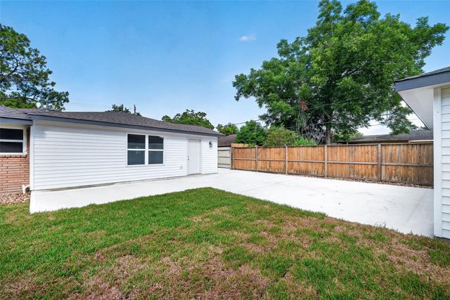 5427 Bliss Street, Houston, TX 77017