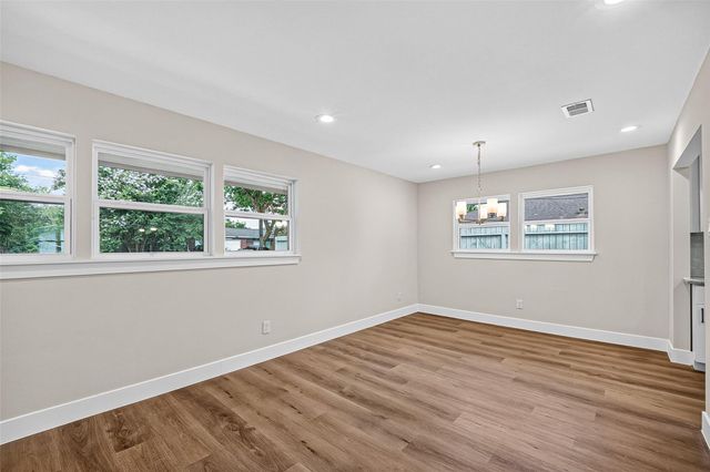 5427 Bliss Street, Houston, TX 77017