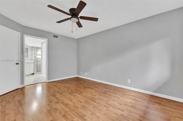 15575 N Miami Lakeway N 305, Miami Lakes, FL 33014