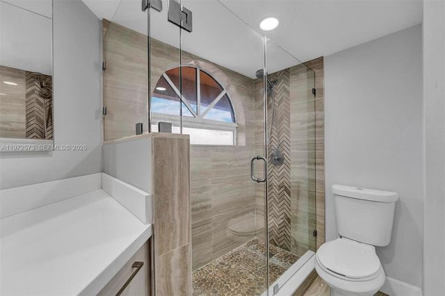 15575 N Miami Lakeway N 305, Miami Lakes, FL 33014