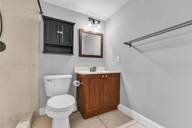 15575 N Miami Lakeway N 305, Miami Lakes, FL 33014