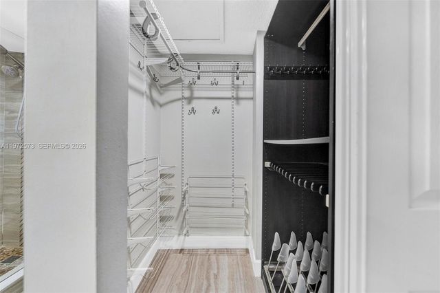 15575 N Miami Lakeway N 305, Miami Lakes, FL 33014