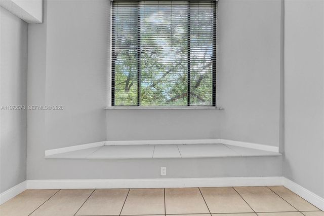 15575 N Miami Lakeway N 305, Miami Lakes, FL 33014