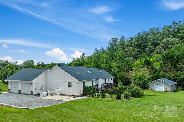 6 Sayles Town Road, Fairview, NC 28730