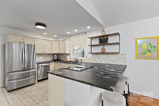 6 Sayles Town Road, Fairview, NC 28730