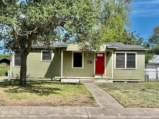 1450 Miami Dr, Corpus Christi, TX 78415