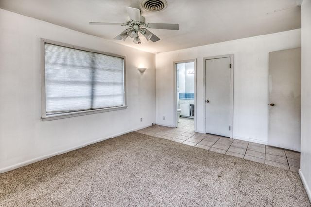 407 W Glenn Street, Bellville, TX 77418