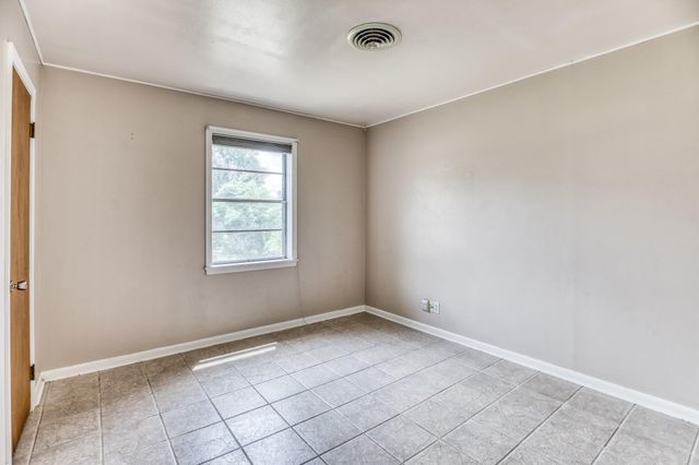 407 W Glenn Street, Bellville, TX 77418