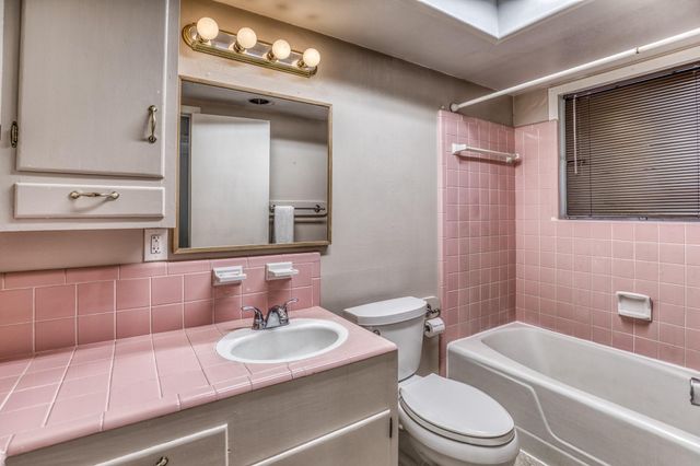 407 W Glenn Street, Bellville, TX 77418