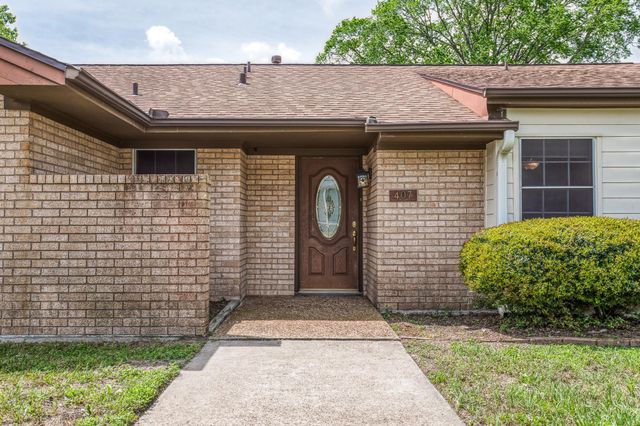 407 W Glenn Street, Bellville, TX 77418
