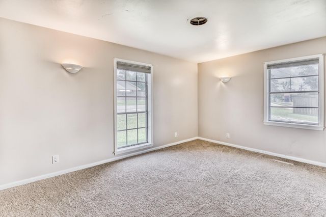407 W Glenn Street, Bellville, TX 77418
