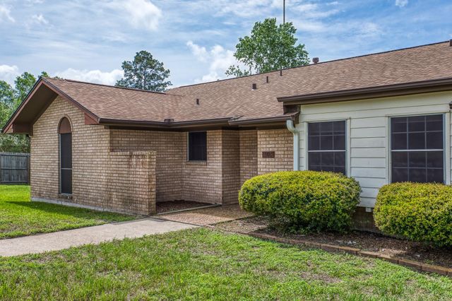 407 W Glenn Street, Bellville, TX 77418