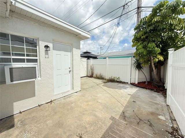 119 147TH AVENUE E B, Madeira Beach, FL 33708