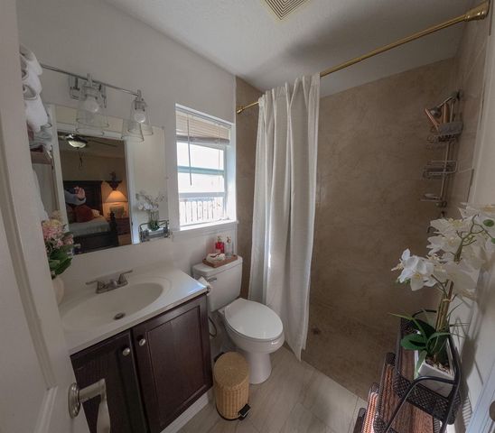 8415 22nd Street, Vero Beach, FL 32966