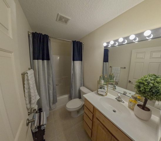 8415 22nd Street, Vero Beach, FL 32966