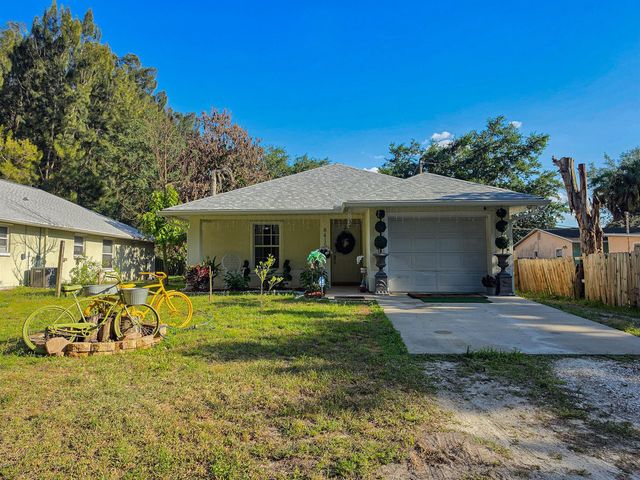 8415 22nd Street, Vero Beach, FL 32966