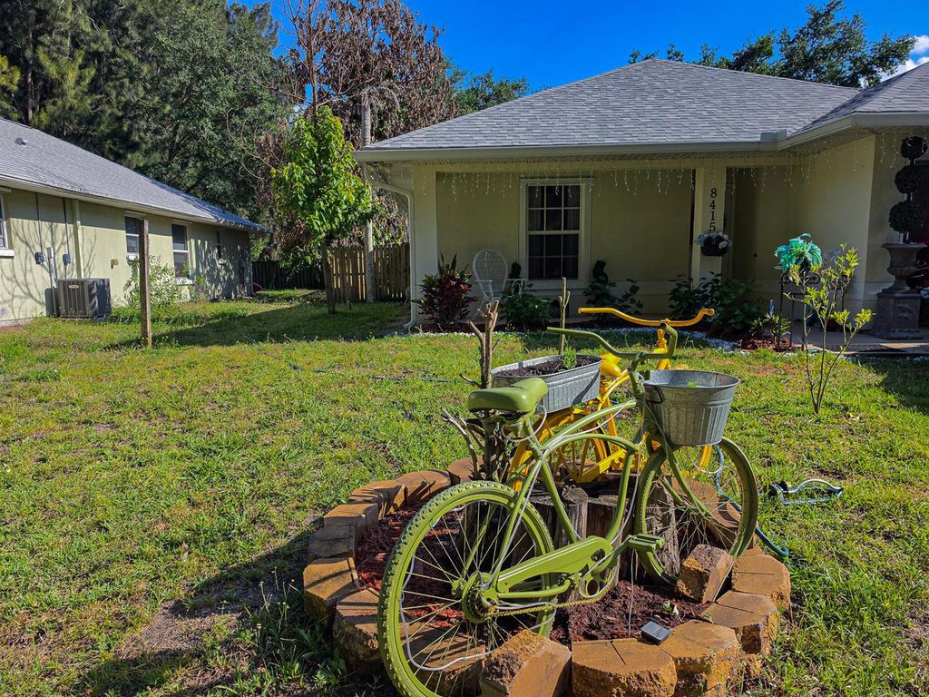 8415 22nd Street, Vero Beach, FL 32966