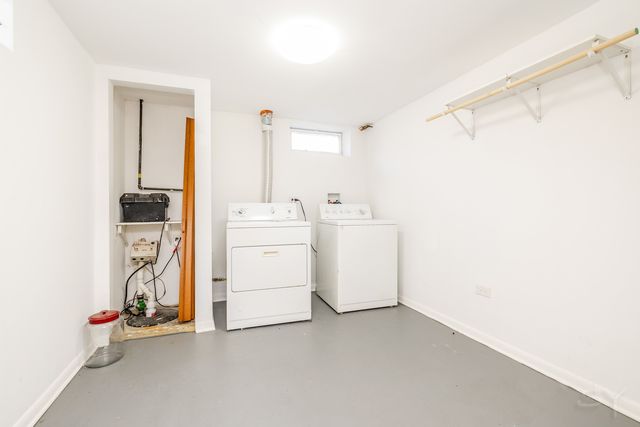 83 Indianwood Drive, Thornton, IL 60476