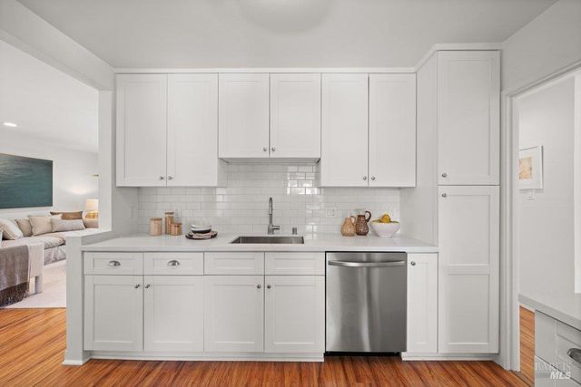 17 Strawberry Cir, Mill Valley, CA 94941