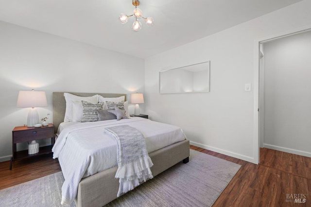 17 Strawberry Cir, Mill Valley, CA 94941