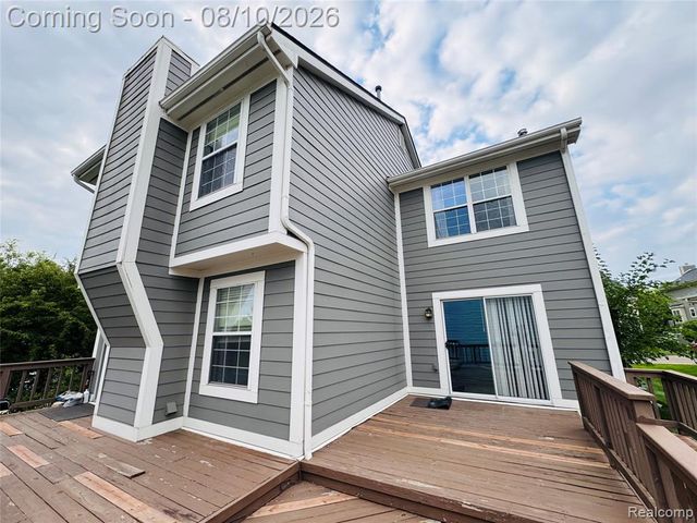 31199 Columbia Drive, Novi, MI 48377