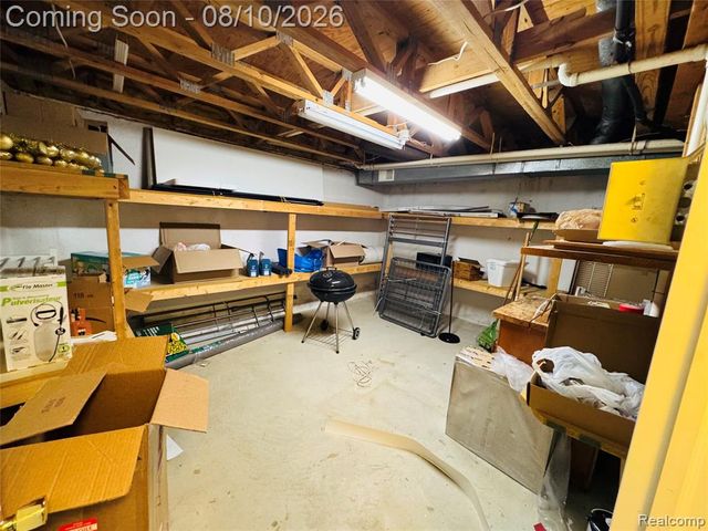 31199 Columbia Drive, Novi, MI 48377