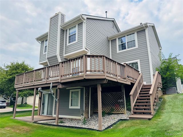 31199 Columbia Drive, Novi, MI 48377
