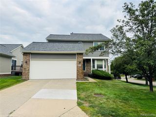 31199 Columbia Drive, Novi, MI 48377
