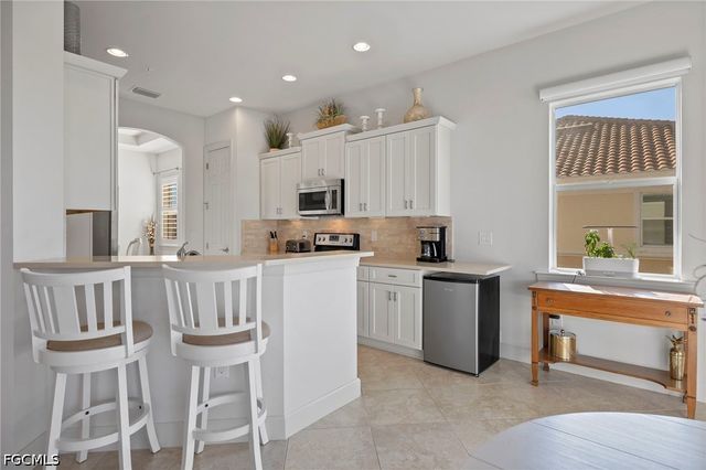 10251 Glastonbury CIR 201, Fort Myers, FL 33913
