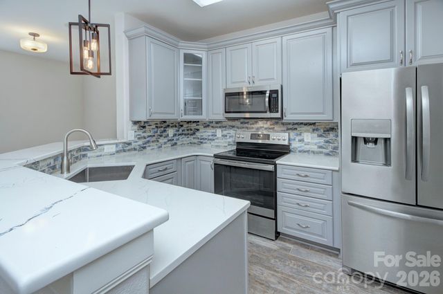 6042 Black Heath Drive, Fort Mill, SC 29707