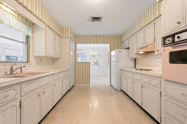 3052 WEBBER STREET, Sarasota, FL 34239