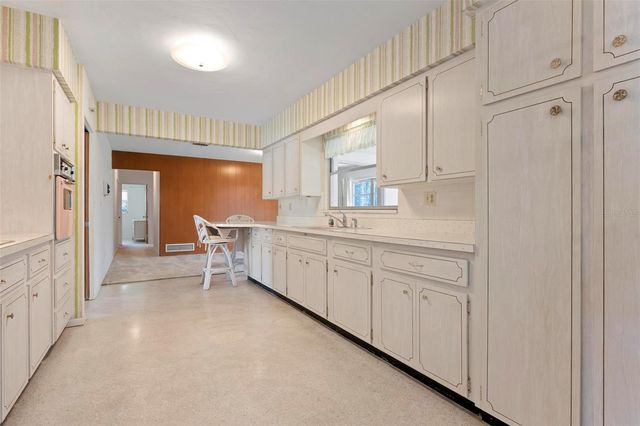 3052 WEBBER STREET, Sarasota, FL 34239