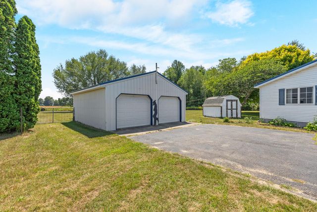 3839 Belding Road, Belding, MI 48809