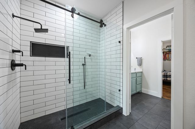 6880 County Road 4042, Kemp, TX 75143