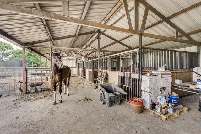 6880 County Road 4042, Kemp, TX 75143