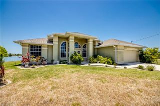 2319 NE 19th ST, Cape Coral, FL 33909