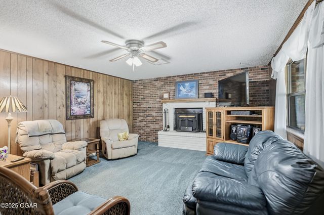 2631 Matthews Drive, Joplin, MO 64801