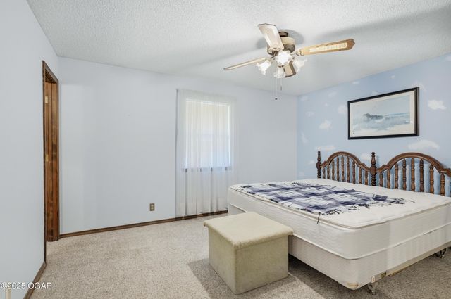 2631 Matthews Drive, Joplin, MO 64801