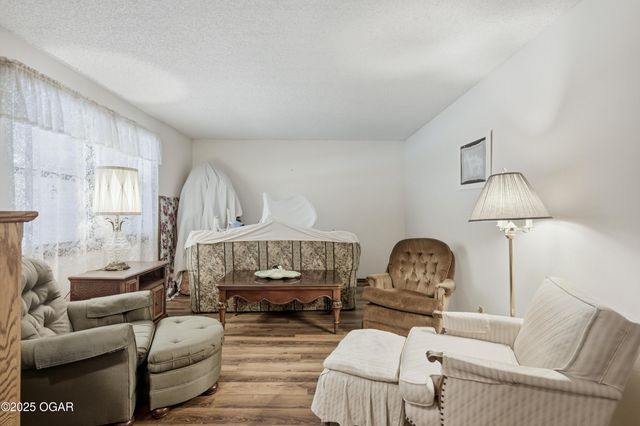 2631 Matthews Drive, Joplin, MO 64801