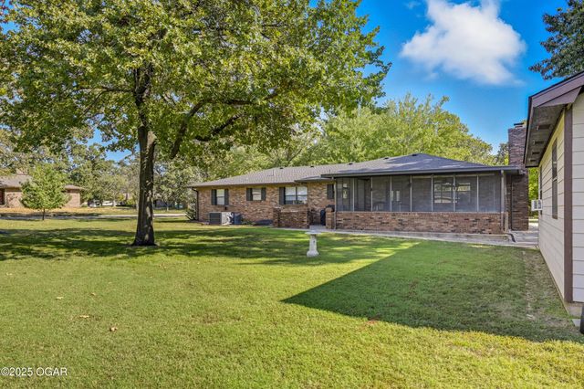 2631 Matthews Drive, Joplin, MO 64801