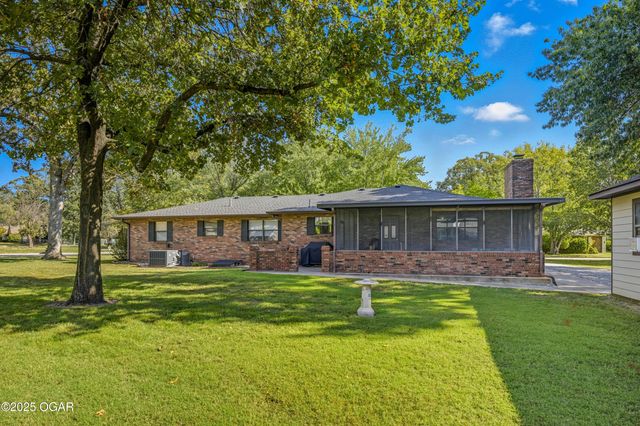 2631 Matthews Drive, Joplin, MO 64801