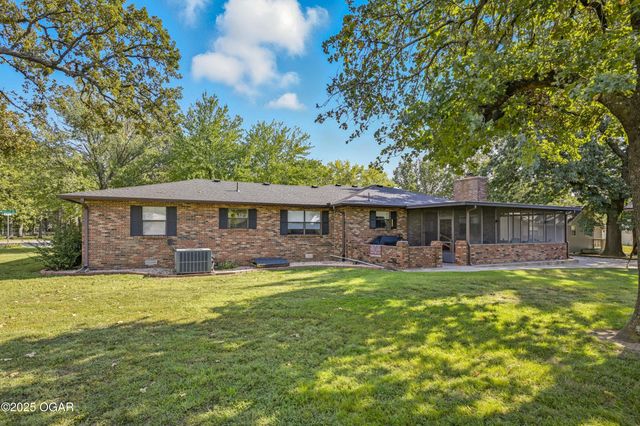 2631 Matthews Drive, Joplin, MO 64801