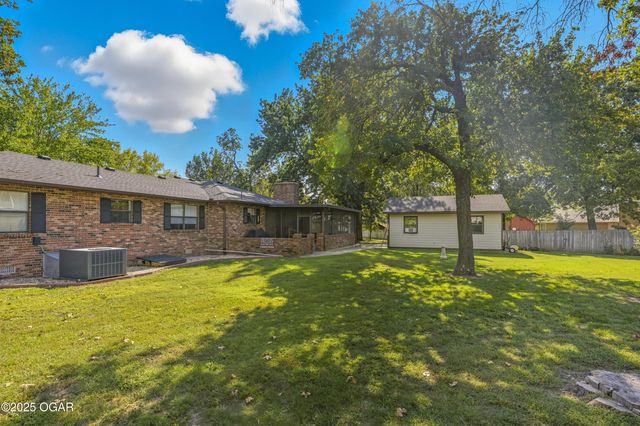 2631 Matthews Drive, Joplin, MO 64801