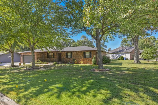 2631 Matthews Drive, Joplin, MO 64801