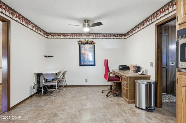 2631 Matthews Drive, Joplin, MO 64801