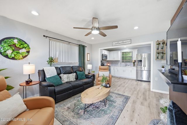 4819 DAUGHTRY Boulevard E, Jacksonville, FL 32210