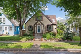 1017 Hawthorne Avenue E, Saint Paul, MN 55106