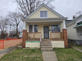 8976 McClellan Street, Detroit, MI 48213