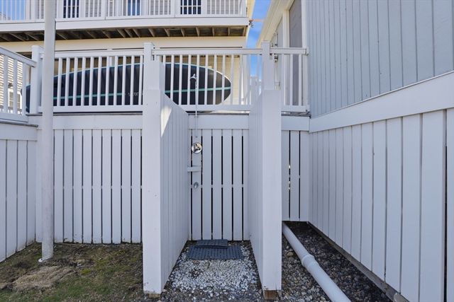 53 Lighthouse Rd, Scituate, MA 02066